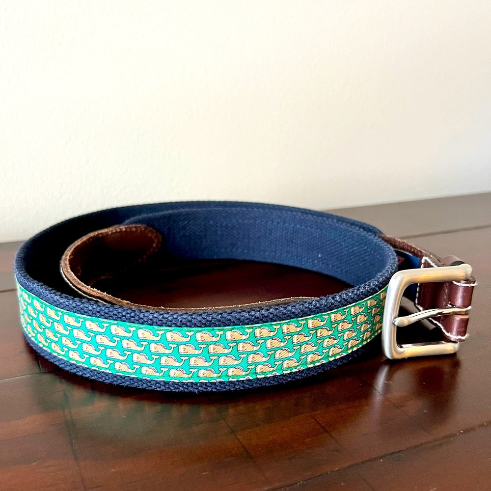 Vineyard Vines football whale canvas a club belt